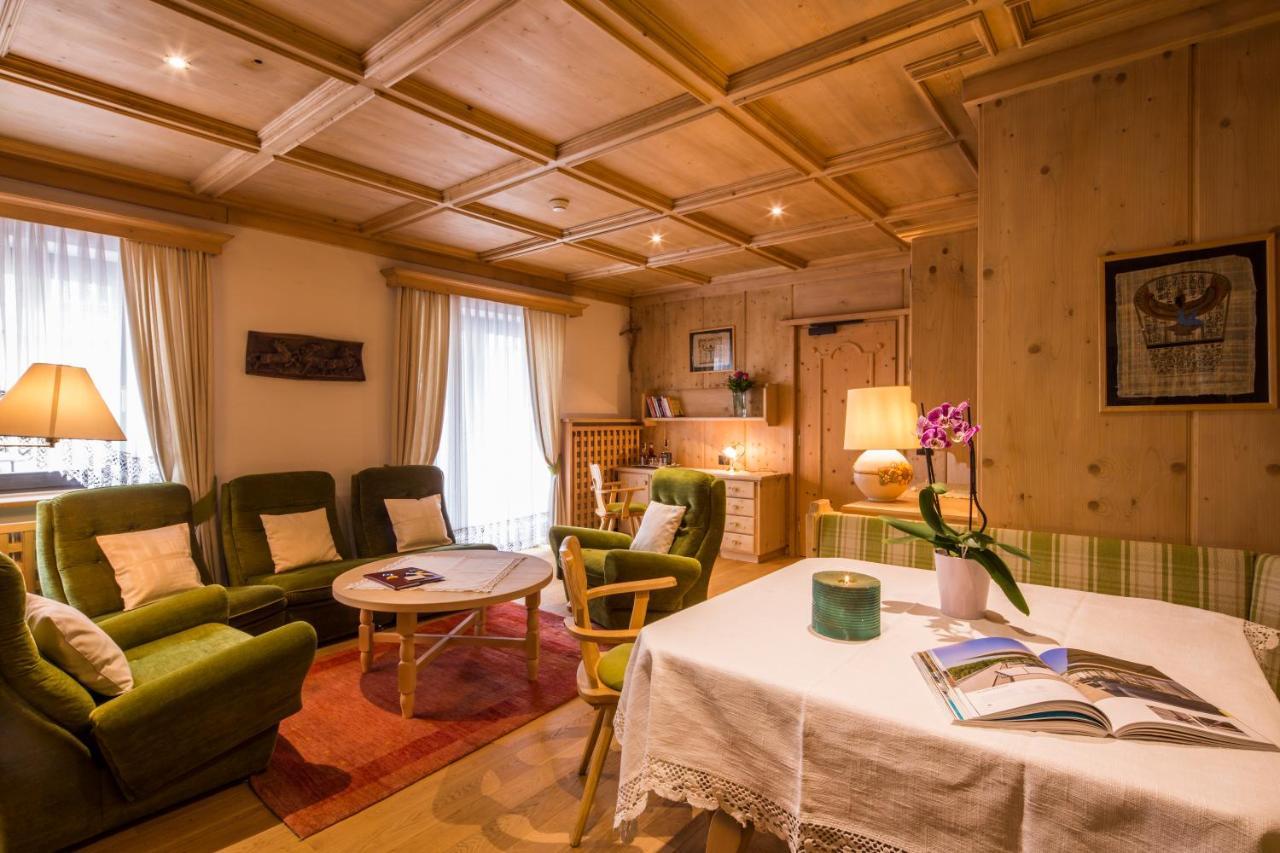 Dolomites Wellness Hotel Savoy La Villa  Ngoại thất bức ảnh