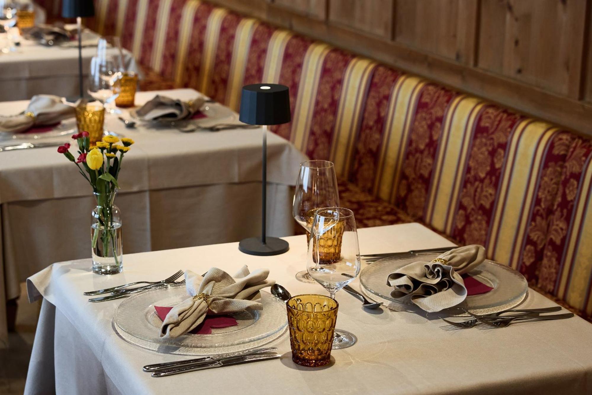 Dolomites Wellness Hotel Savoy La Villa  Ngoại thất bức ảnh