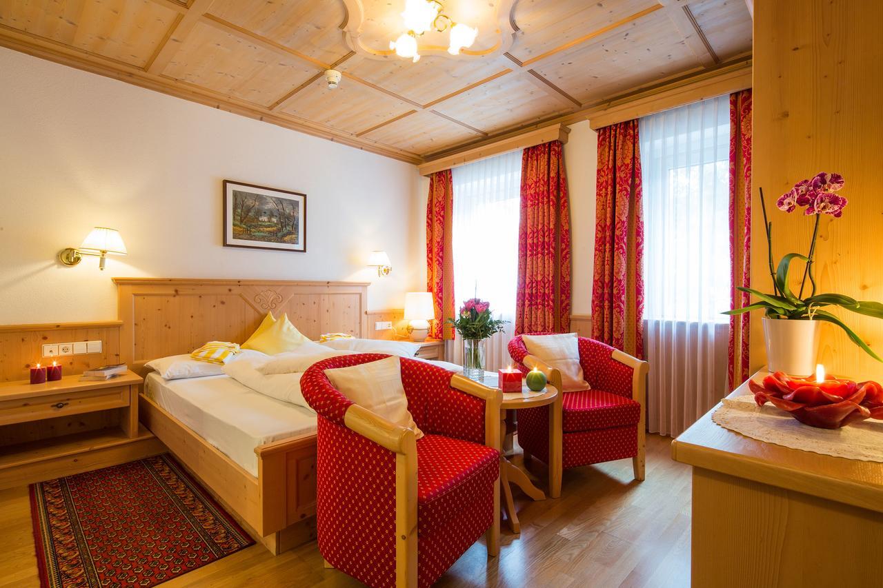 Dolomites Wellness Hotel Savoy La Villa  Ngoại thất bức ảnh